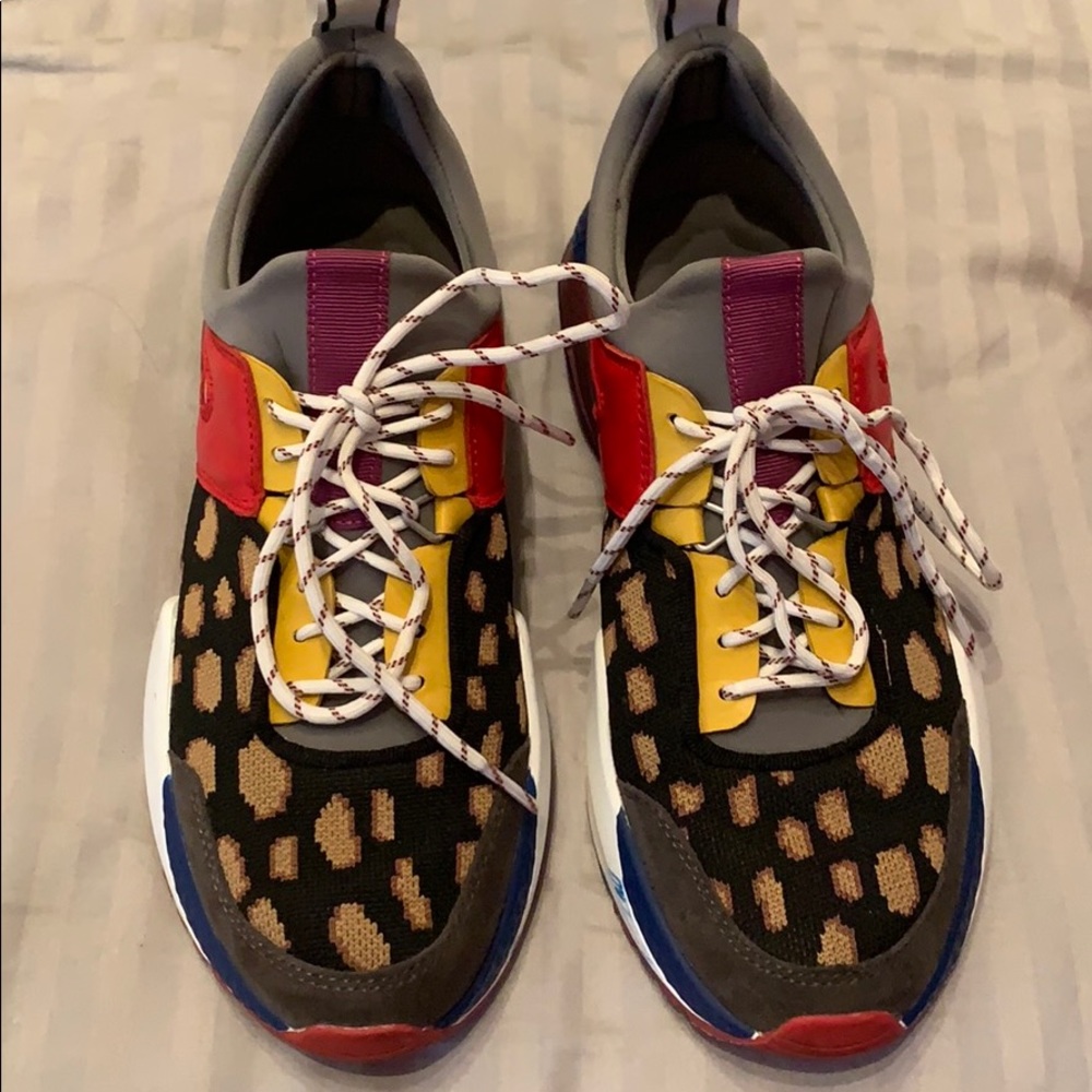 Sneakers